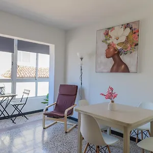 apartamento-los-arenales-agaete.in-canary-islands.com/
